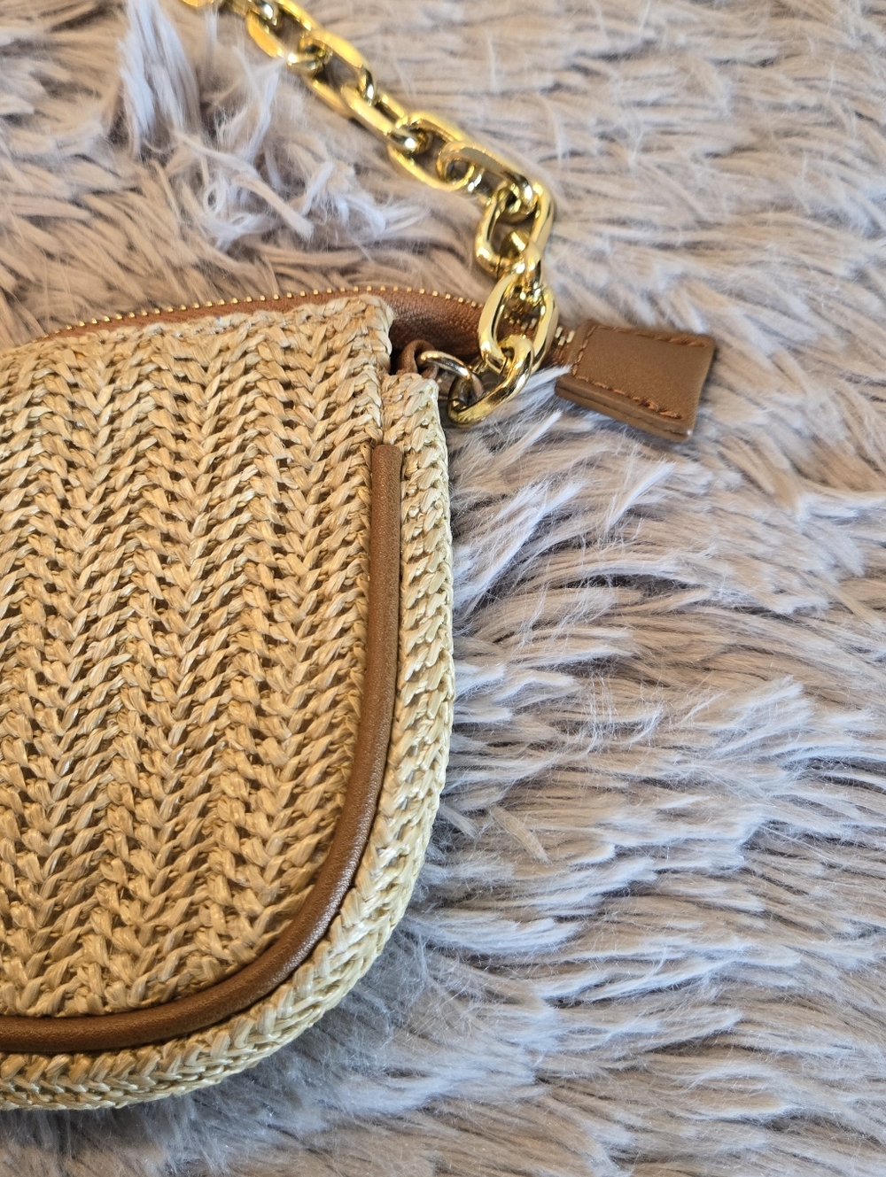 Grossi Woven Straw Bag with Gold Chain Handle - Picture 8 of 13